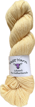 Afbeelding in Gallery-weergave laden, Skein of WeStYarn in light yellow champagne colorway. Yarnbase is Merino with linen