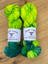 Afbeelding in Gallery-weergave laden, Electric Jungle Bioluxe Sock
