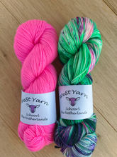Load image into Gallery viewer, Green Nebula Bioluxe Sock
