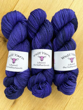 Afbeelding in Gallery-weergave laden, Moonless Night Merino-Silk
