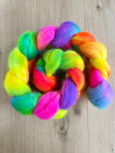 Load image into Gallery viewer, Flying Circus WeStYarn Top
