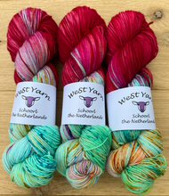 Afbeelding in Gallery-weergave laden, Simply Red Bioluxe Sock
