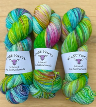 Load image into Gallery viewer, Garden Party Bioluxe Sock
