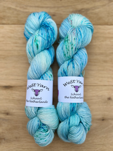 Afbeelding in Gallery-weergave laden, Lucht - Singles  - WeStYarn
