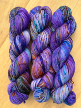 Load image into Gallery viewer, Nebula WeStYarn BFL
