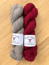Afbeelding in Gallery-weergave laden, WeStYarn Ruby Yarlung DK

