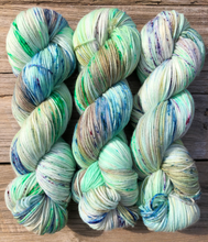 Load image into Gallery viewer, Minty Spring Deluxe Sock - WeStYarn
