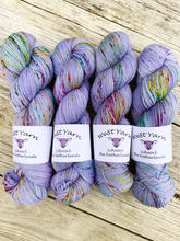 Afbeelding in Gallery-weergave laden, Wake me Up Deluxe Sock - WeStYarn
