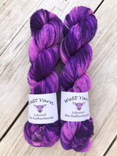 Load image into Gallery viewer, Magische Wolken Merino Singles - WeStYarn
