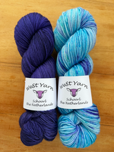 Afbeelding in Gallery-weergave laden, Moonless Night Deluxe Sock 
