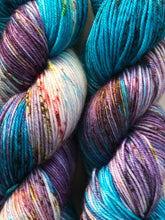 Load image into Gallery viewer, Merino-Silk Head over Heels - WeStYarn
